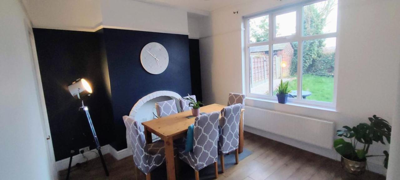 Hazel Grove Atrium House Guest House מראה חיצוני תמונה